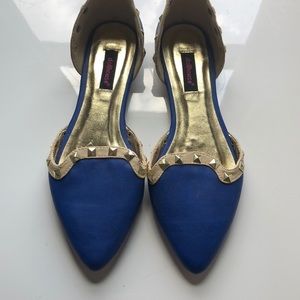 Never worn Dollhouse shoes.